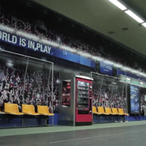 Playstation Vita : une station de métro transformée en stade de football ! Playstation Vita : une station de métro transformée en stade de football !