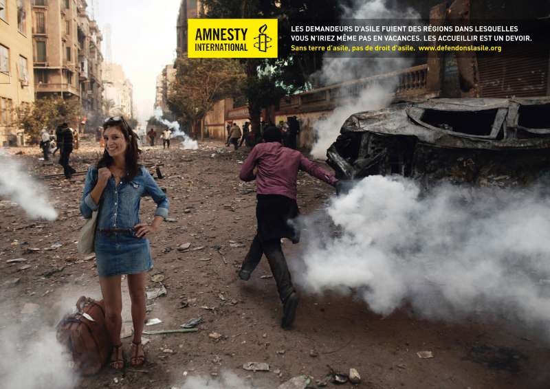 llllitl-amnesty-international-publicité-print-la-chose-droit-d'asile-touristes-avril-2012