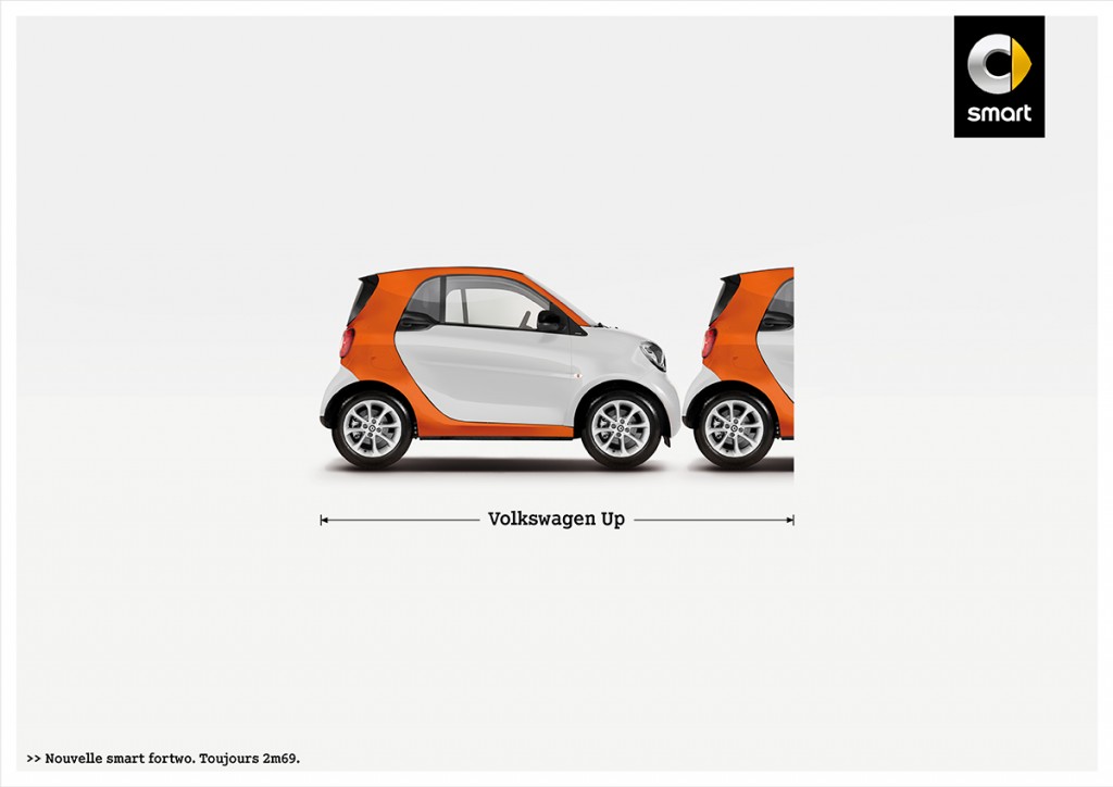 smart-fortwo-publicité-marketing-affiche-print-petite-voiture-publicité-comparative-taille-2m69-renault-volkswagen-toyota-fiat-agence-clm-bbdo-3