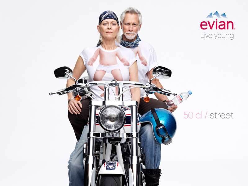 llllitl-evian-live-young-publicité-print-bébé-babies-tshirt-betc-euro-rscg-avril-2012