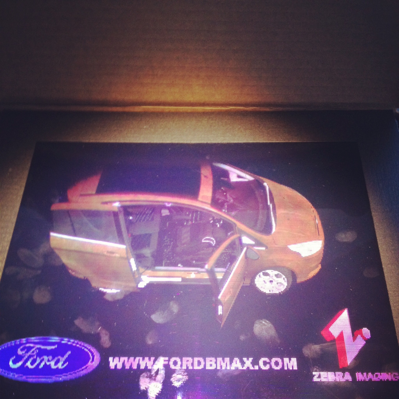 llllitl-ford-bmax-hologram-hologramme-digital-3D-peerindex-zebra-imaging-1