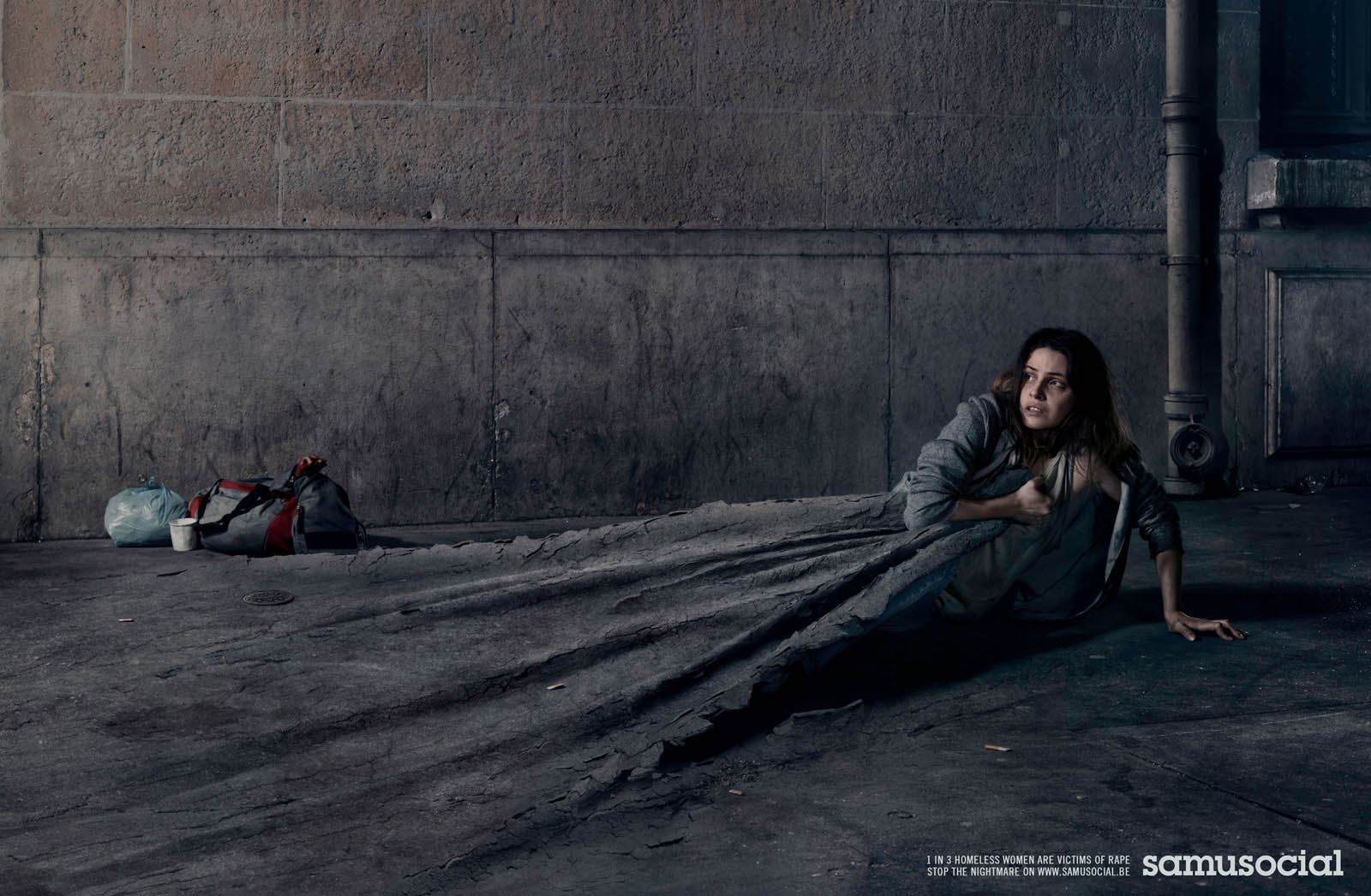 llllitl-samu-social-rape-viol-femme-women-sans-abri-homeless-clochard-bum-publicité-print-advertising-publicis-conseil-paris-france-mai-2012