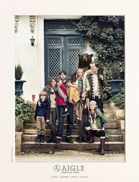 llllitl-aigle-bottes-vêtements--fashion-outlet-ours-publicité-print-photo-de-famille-betc-euro-rscg-septembre-2012