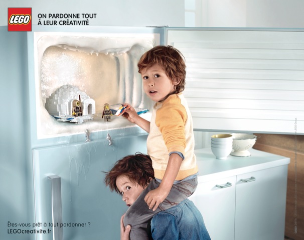 lego-france-publicité-print-affiche-marketing-enfants-creatifs-on-pardonne-tout-a-leur-creativite-agence-grey
