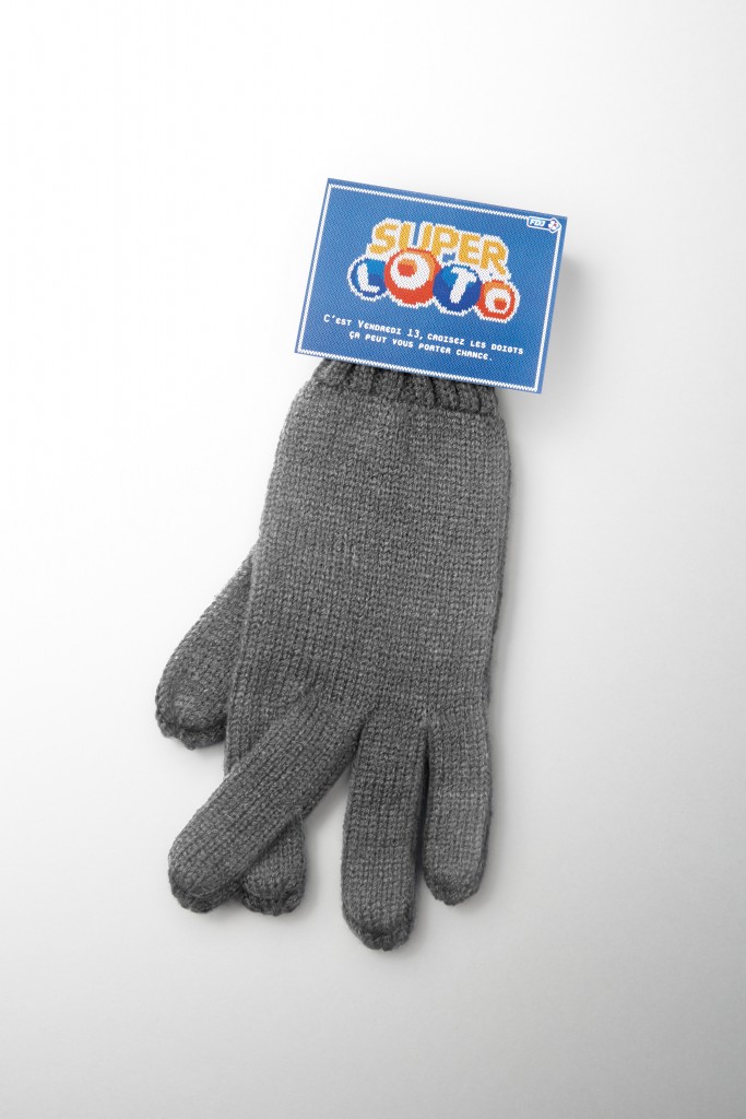 loto-francaise-des-jeux-vendredi-13-publicité-marketing-gants-cousus-doigts-croisés-gloves-fingers-crossed-agence-betc-1