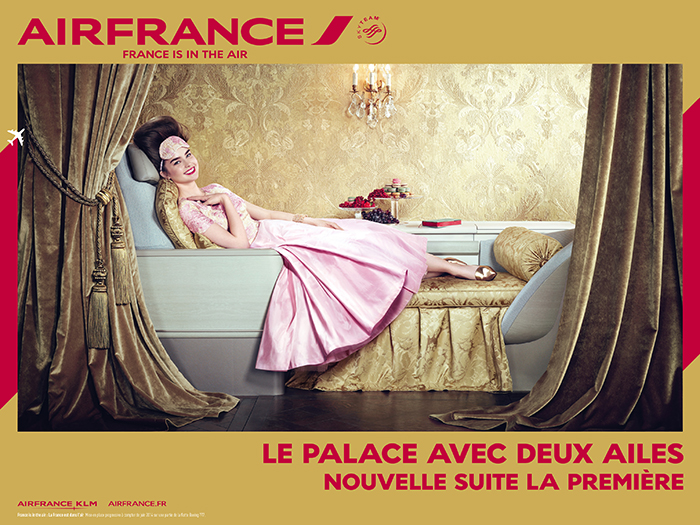 air-france-publicité-affiche-print-marketing-2014-france-is-in-the-air-paris-versailles-A380-new-york-sky-priority-brésil-dakar-agence-betc-3