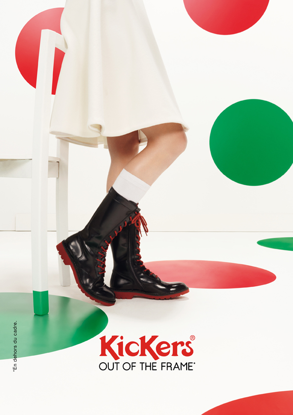 kickers-publicité-marketing-affiches-prints-rouge-vert-chaussures-homme-femme-enfant-out-of-the-frame-agence-la-chose-paris-5