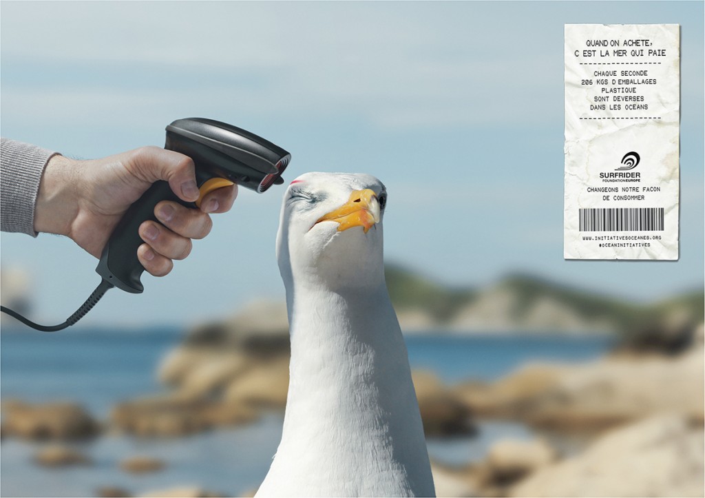 Surfrider-foundation-publicite-marketing-nature-mer-plage-quand-on-achete-la-mer-qui-trinque-paie-changeons-notre-facon-de-consommer-agence-young-rubicam-paris-1