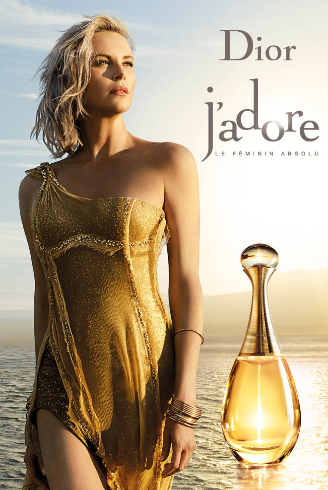 dior-jadore-charlize-theron-publicite-affichage-parfum-feminin-absolu-jean-baptiste-mondino