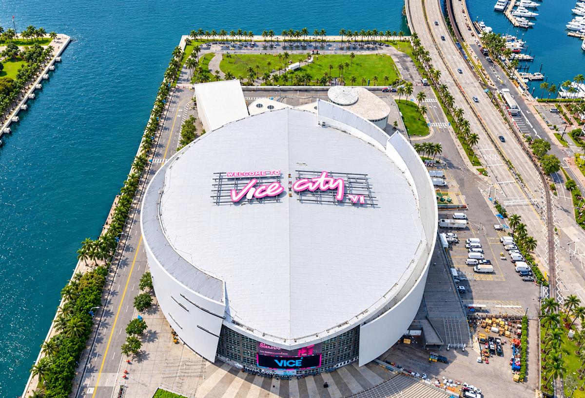 gta-vi-6-miami-takeover-landmark-footprint-rooftop-sign-Kaseya-Center-miami-heat-nba-billboard-october-2026